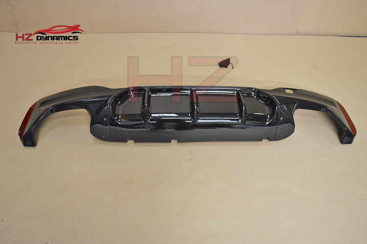 M5 Look Gloss Black Rear Diffuser FOR BMW 5 Series G30 G31 2018-2021